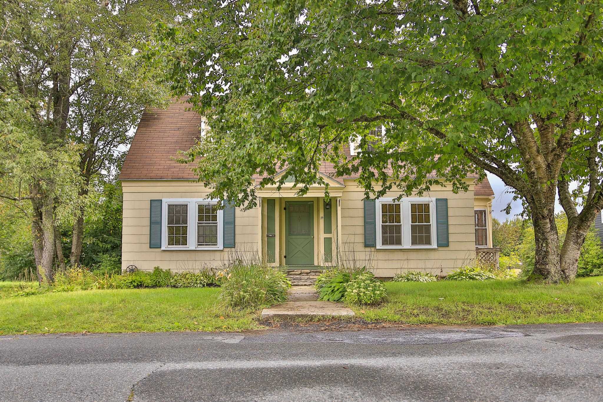 Winter St, Lancaster, NH 03584