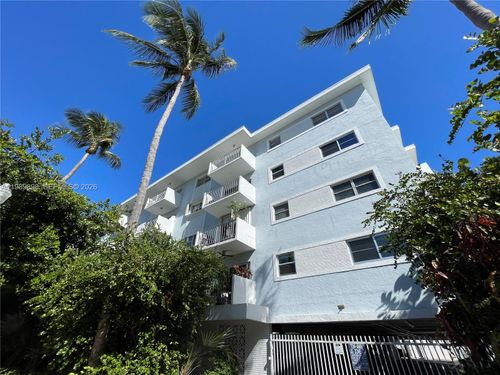 apt-410-221 Meridian Ave, Miami Beach, FL, 33139-7071 | Card Image