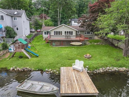 10 Island Ct, Hardyston, NJ, 07460-1208 | Card Image