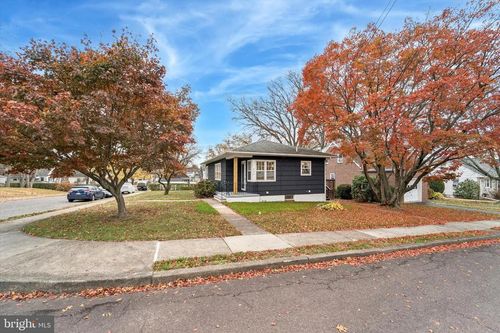 646 Willow St, POTTSTOWN, PA, 19464-4528 | Card Image