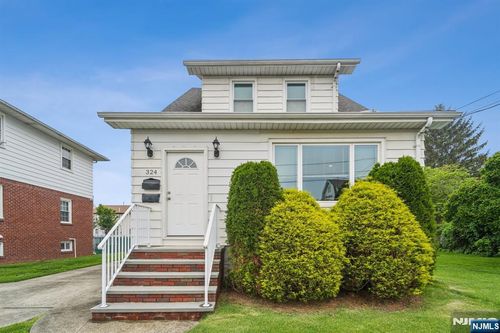 322 3rd St, Saddle Brook, NJ, 07663-6304 | Card Image
