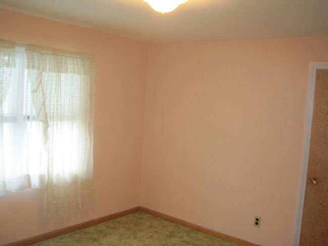 upstairs bedroom | Image 21