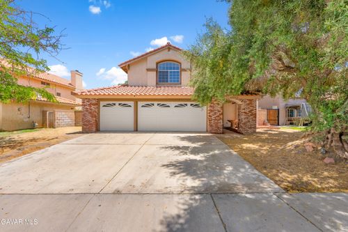 43652 Andale Ave, Lancaster, CA, 93535-1212 | Card Image