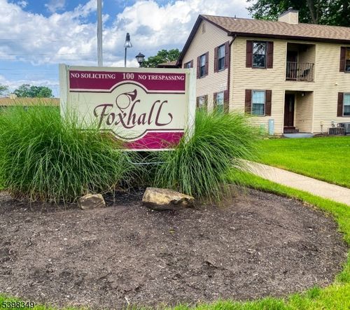 33 Foxhall, Middlesex, NJ, 08846-2279 | Card Image