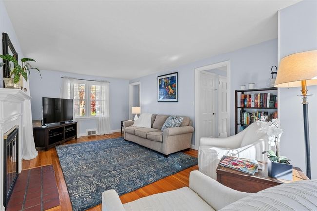 237 Burbank Rd, House other with 3 bedrooms, 2 bathrooms and 4 parking in Longmeadow MA | Image 7