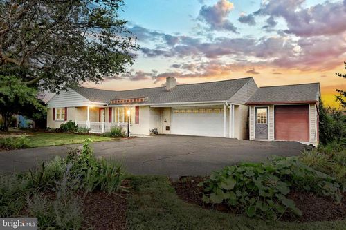 4318 Briarwood Court, YORK, PA, 17408 | Card Image