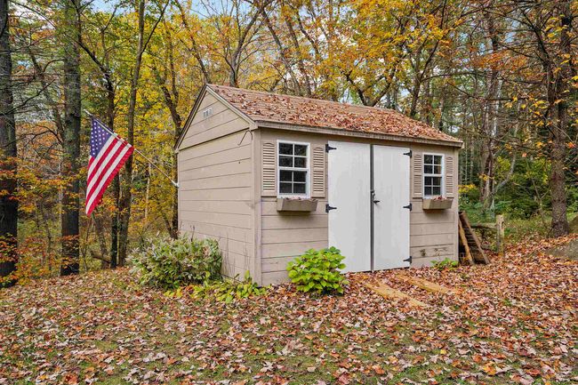 8 Windsor Blvd, House other with 3 bedrooms, 3 bathrooms and null parking in Londonderry NH | Image 31