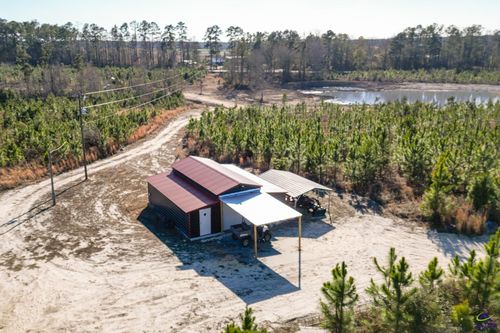 684 Chester Cochran Hwy, Chester, GA, 31012-2424 | Card Image