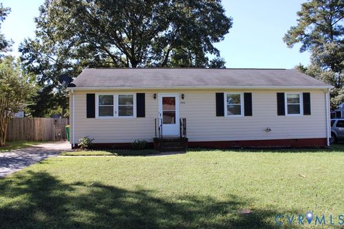 390 Red Oak Dr, Hopewell, VA, 23860-4038 | Card Image