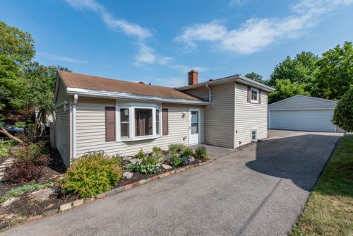 10081 W Pickford Ave, Beach Park, IL, 60099-3705 | Card Image