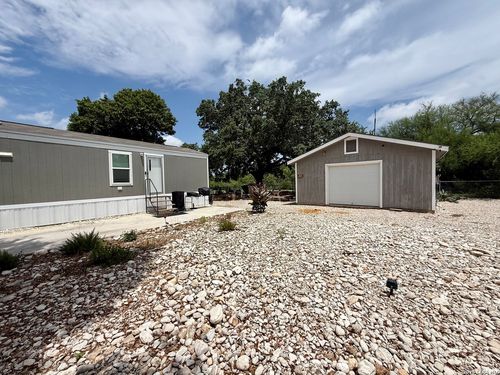 136 Bliss Cir, Brackettville, TX, 78832-5091 | Card Image