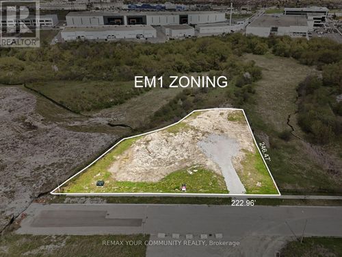 167 Rainbow Creek Drive, Vaughan (West Woodbridge Industrial Area), ON, L4H0A6 | Card Image