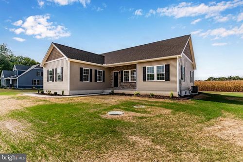 3 Elton Dr, CARLISLE, PA, 17015-7001 | Card Image