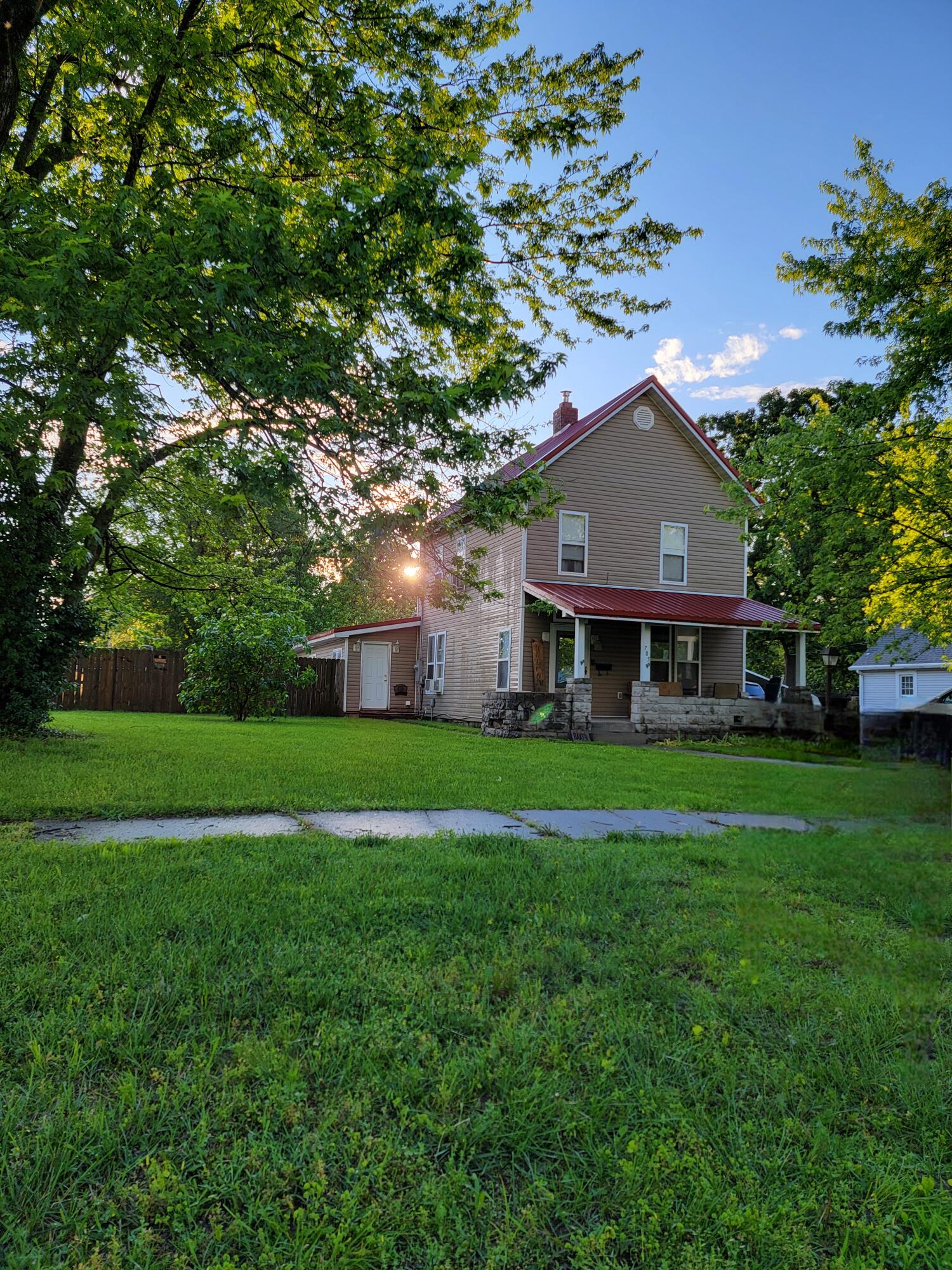 Myrtle St, Pierce City, MO 65723