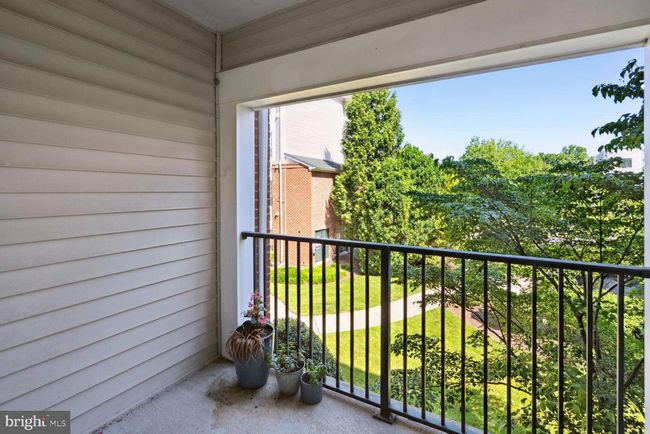 UNIT-208 - 4850 Eisenhower Ave, Condo with 2 bedrooms, 1 bathrooms and null parking in ALEXANDRIA VA | Image 26
