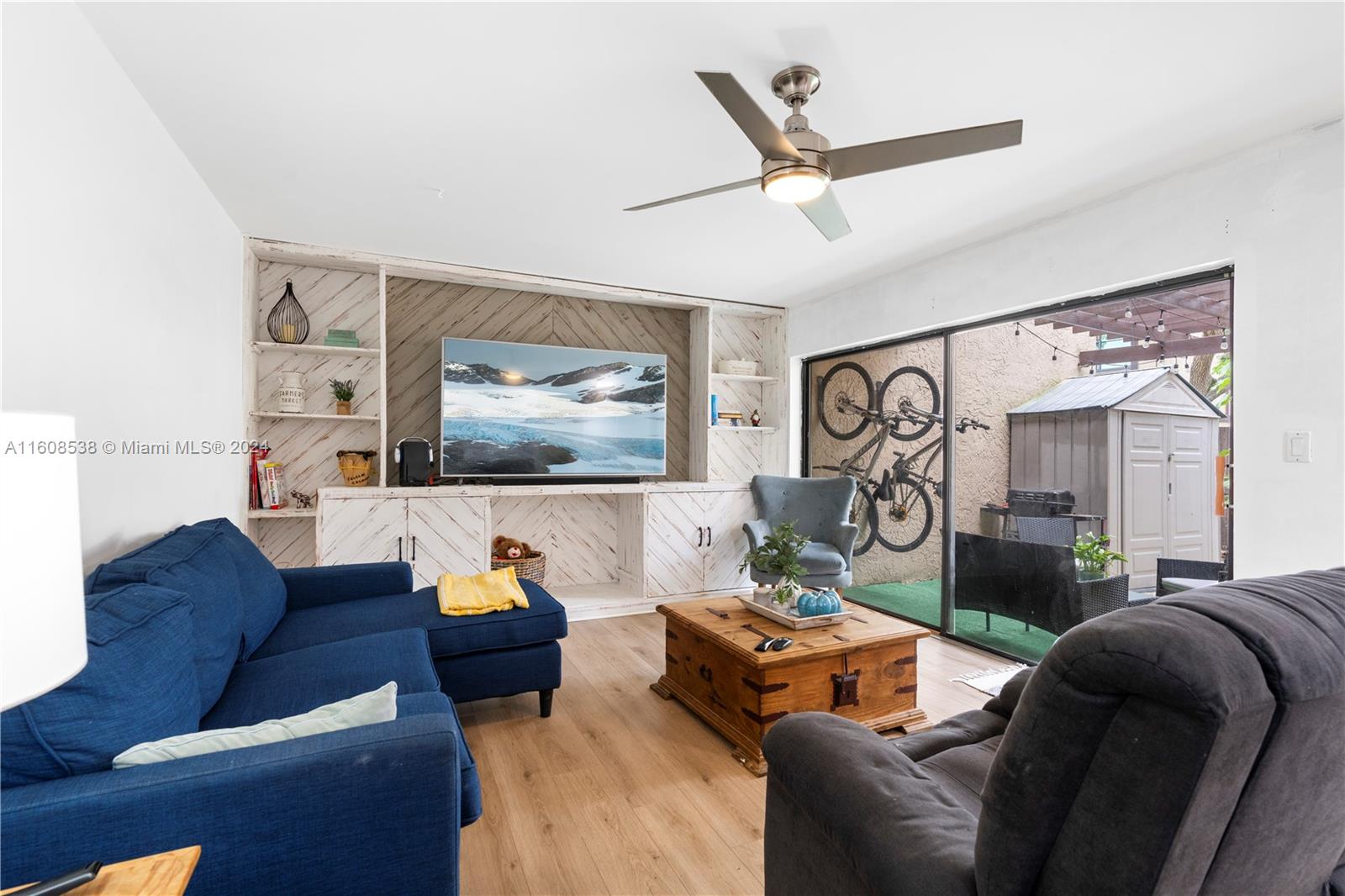 Bayberry Dr, Pembroke Pines, FL 33024