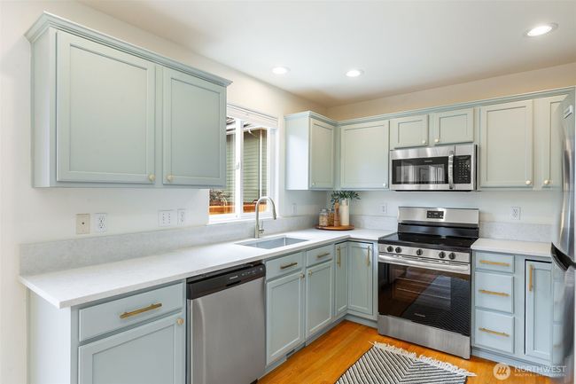 18022 29th Avenue Se, Condo with 3 bedrooms, 3 bathrooms and null parking in Bothell WA | Image 11