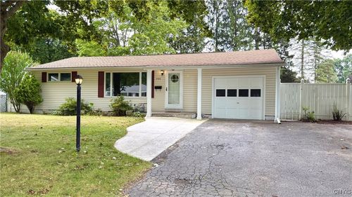 320 Rebecca St, Syracuse, NY, 13212-2035 | Card Image