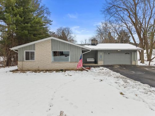 W269S3616 Merrill Hills Road, Waukesha, WI, 53189 | Card Image
