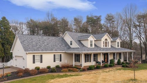 6910 Pioneer Trl Ne, Georgetown, IN, 47122-7702 | Card Image