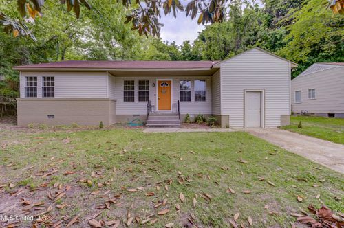 123 Bering St, Vicksburg, MS, 39180-6111 | Card Image