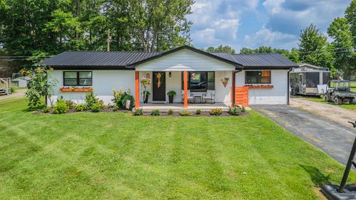 108 Airwood Dr, Stanton, KY, 40380-2120 | Card Image