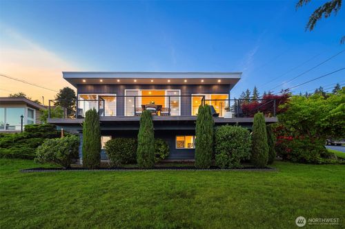 11988 Marine View Dr Sw, Burien, WA, 98146-2447 | Card Image