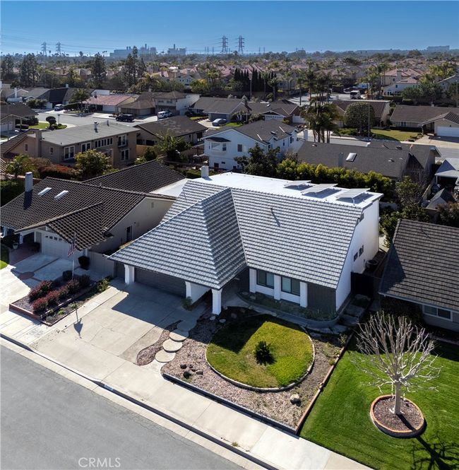 21091 Inferno Ln, House other with 5 bedrooms, 4 bathrooms and 4 parking in Huntington Beach CA | Image 28