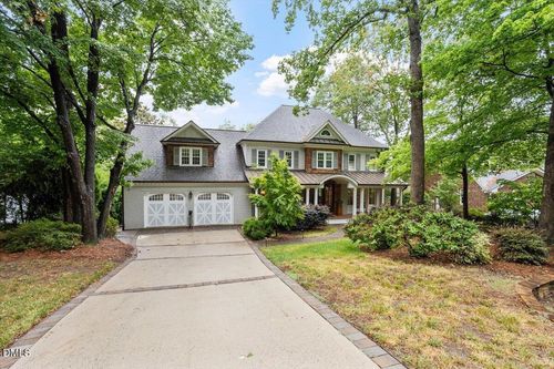 150 Lochwood West Dr, Cary, NC, 27518-8301 | Card Image