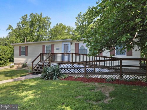 18540 Brooke Rd, Sandy Spring, MD, 20860-1407 | Card Image