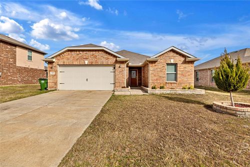 14813 Magnolia Ln, Balch Springs, TX, 75180-4353 | Card Image