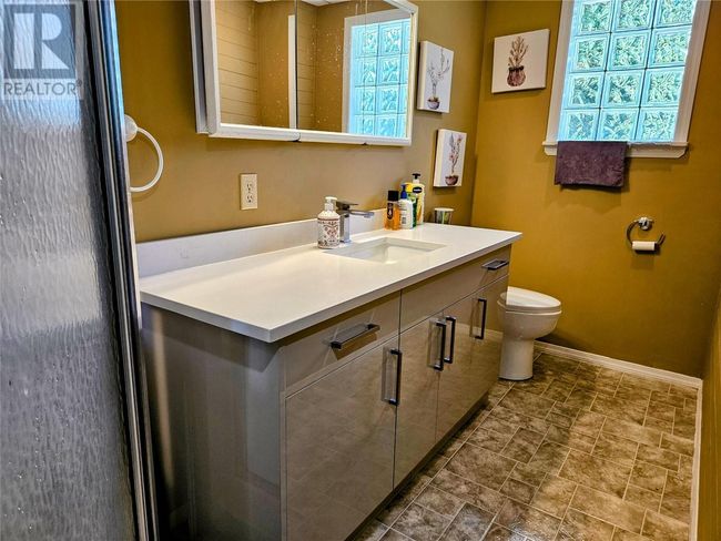 837 9 Th St, House other with 3 bedrooms, 2 bathrooms and 4 parking in Montrose BC | Image 18