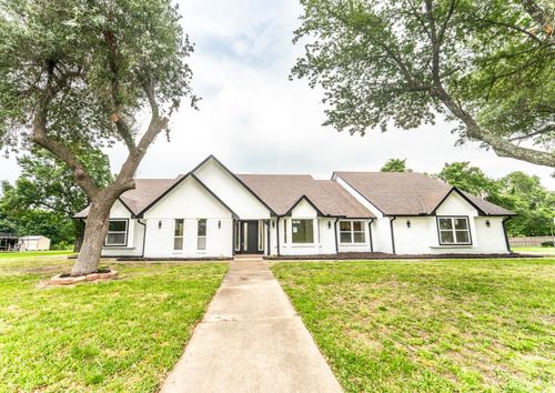 229 W Oaks Cir, Sulphur Springs, TX, 75482-3725 | Card Image