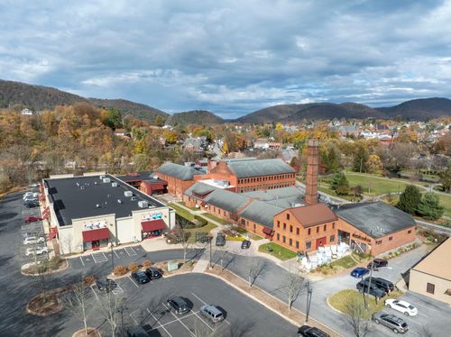 100 Match Factory Pl, BELLEFONTE, PA, 16823-1367 | Card Image