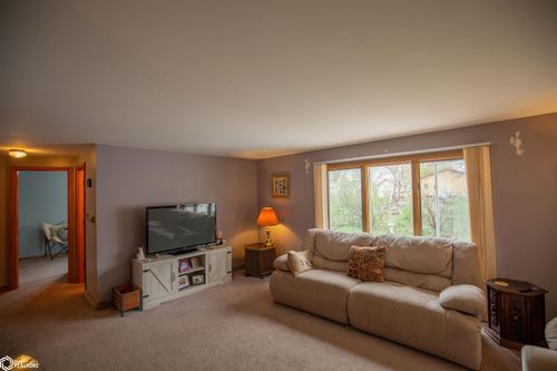 120 S Woodworth St, Algona, IA, 50511-2948 | Card Image