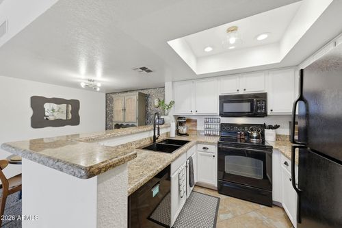 2073-5757 W Eugie Ave, Glendale, AZ, 85304-1242 | Card Image