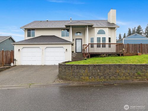 27420 Church Creek Loop Nw, Stanwood, WA, 98292-9597 | Card Image