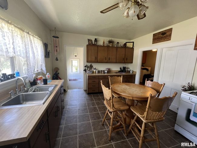 1214 W 2 Nd St, House other with 3 bedrooms, 1 bathrooms and null parking in Kewanee IL | Image 19