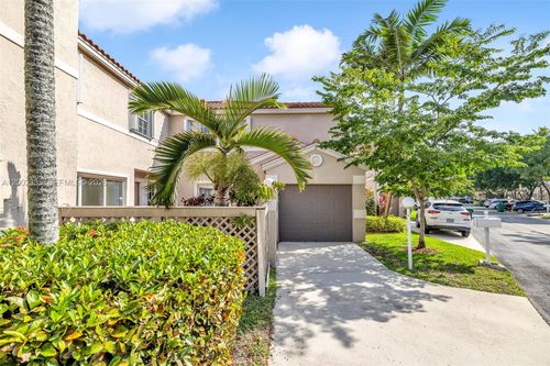 11163-11163 Chandler Dr, Hollywood, FL, 33026-4740 | Card Image