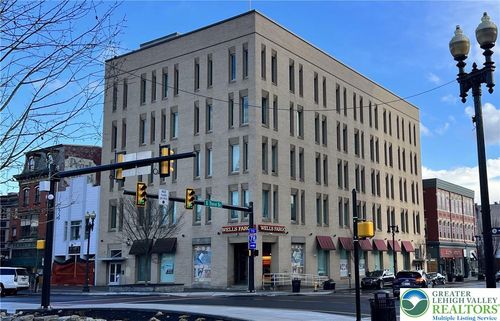16 Centre Sq, EASTON, PA, 18042-3755 | Card Image