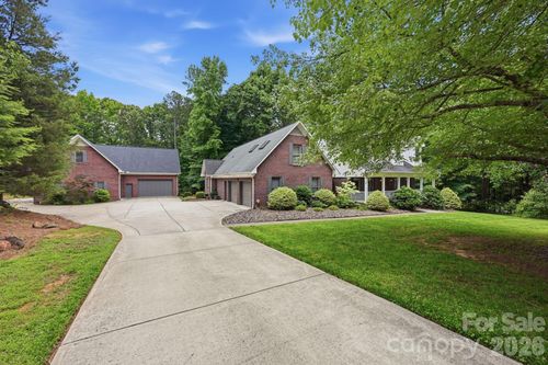 5330 Chester Ct, Davidson, NC, 28036-7735 | Card Image