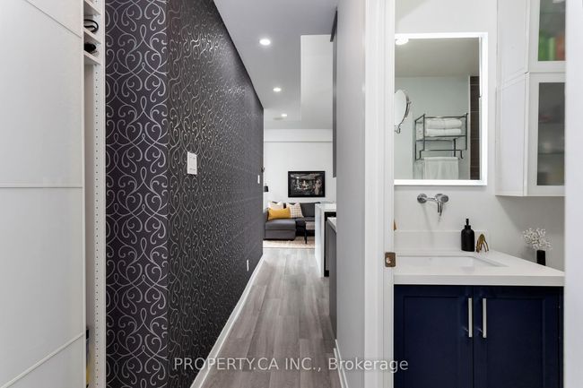 1002 - 127 Queen St E, Condo with 1 bedrooms, 1 bathrooms and null parking in Toronto ON | Image 13