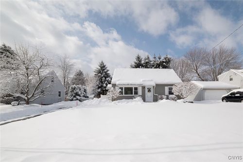 108 Bramley Drive, Camillus, NY, 13031 | Card Image