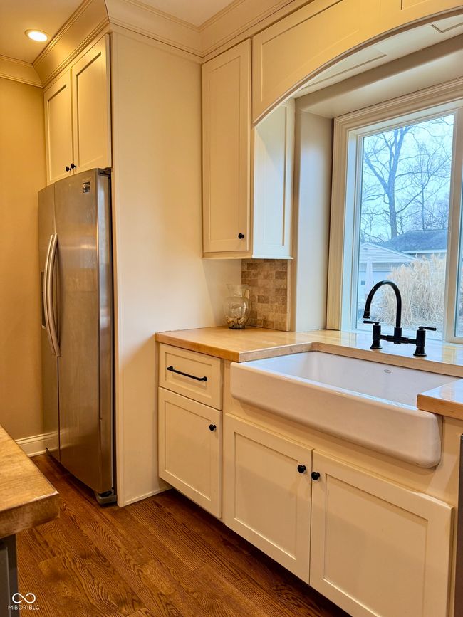 FARMHOUSE SINK | Image 12