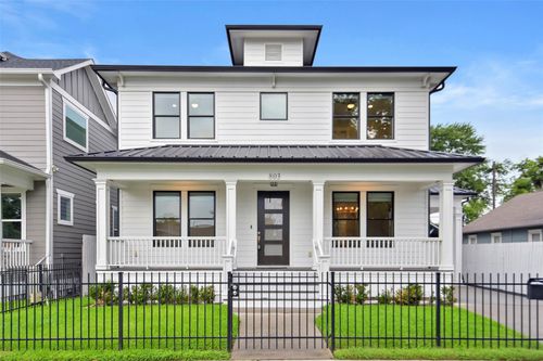 803 Archer St, Houston, TX, 77009-3809 | Card Image