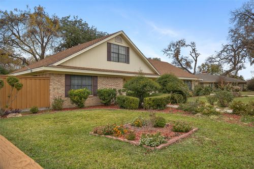 106 Quail Run, Brownwood, TX, 76801-6311 | Card Image