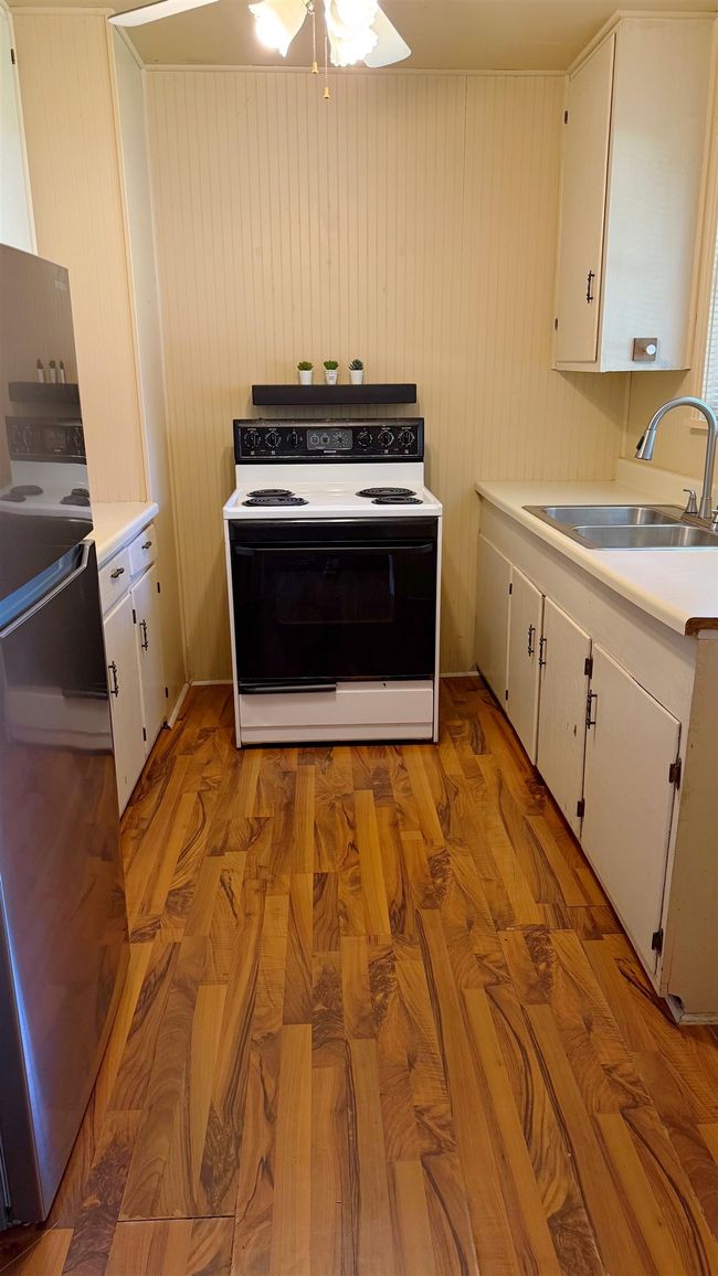 113 Cravens Dr, House other with 3 bedrooms, 1 bathrooms and null parking in Silsbee TX | Image 5