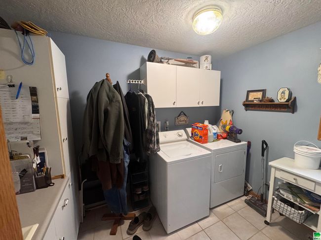 951 Springbrook Dr, House other with 3 bedrooms, 3 bathrooms and null parking in Hinton IA | Image 12