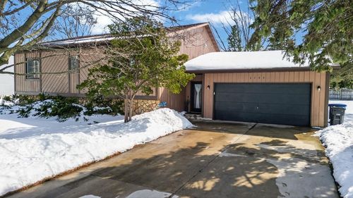 2755 Montclair Place, OSHKOSH, WI, 54904 | Card Image