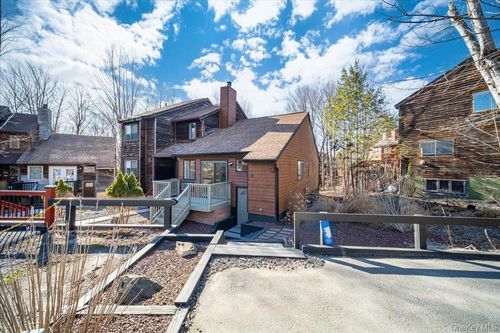 31 Edelweiss Dr, Woodridge, NY, 12789-5807 | Card Image